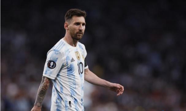 新型钙钛矿光伏器件光电转换率再创新高，光伏50ETF（516880）逆势涨超2%，天合光能涨超6%